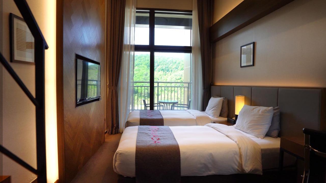 Ramada Hotel & Suite By Wyndham Gangwon بيونغتشانغ المظهر الخارجي الصورة