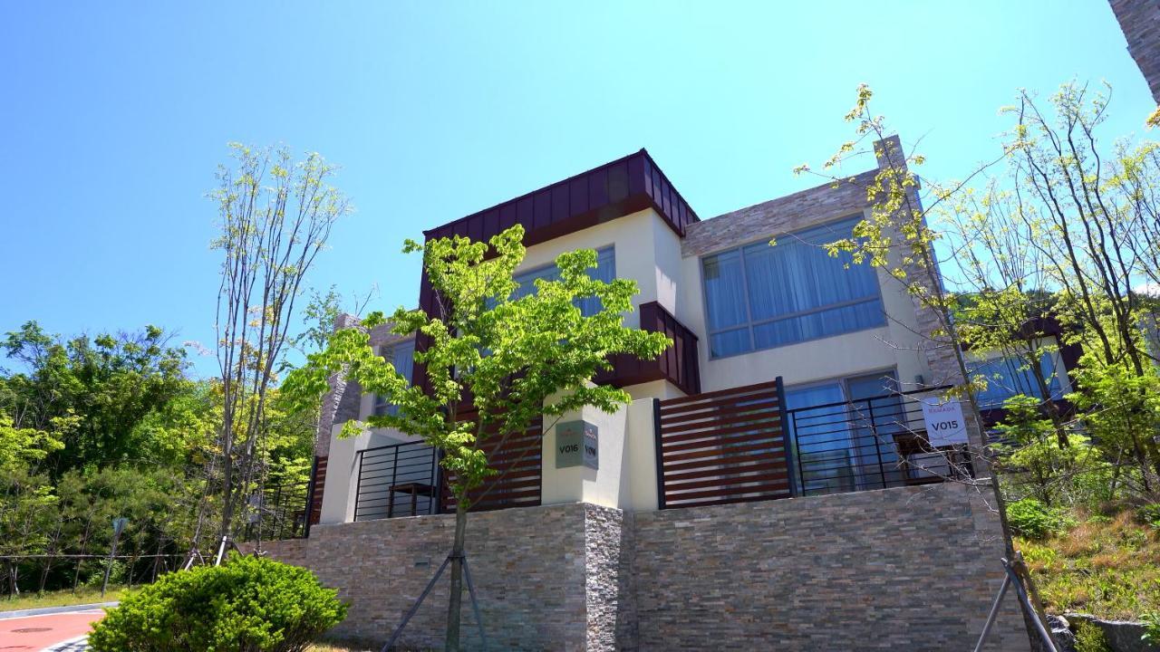 Ramada Hotel & Suite By Wyndham Gangwon بيونغتشانغ المظهر الخارجي الصورة