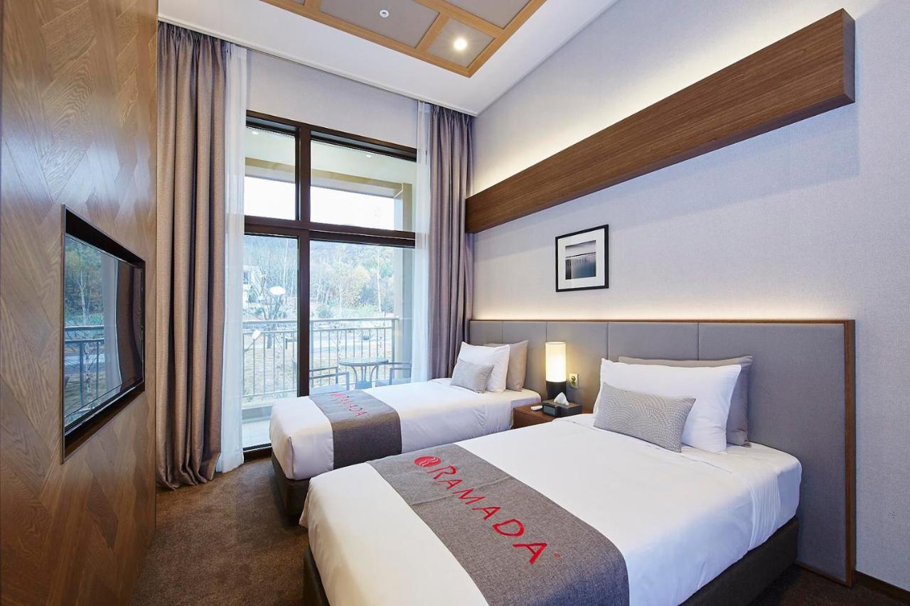 Ramada Hotel & Suite By Wyndham Gangwon بيونغتشانغ المظهر الخارجي الصورة